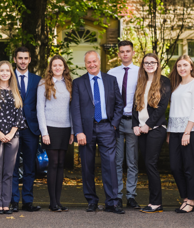 20 apprentices