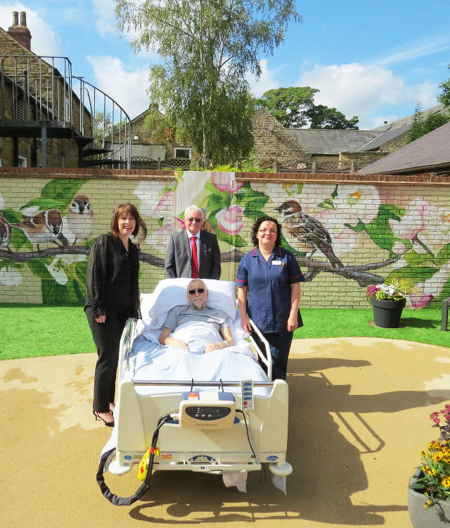 Ashgate Hospice Garden Room Courtyard