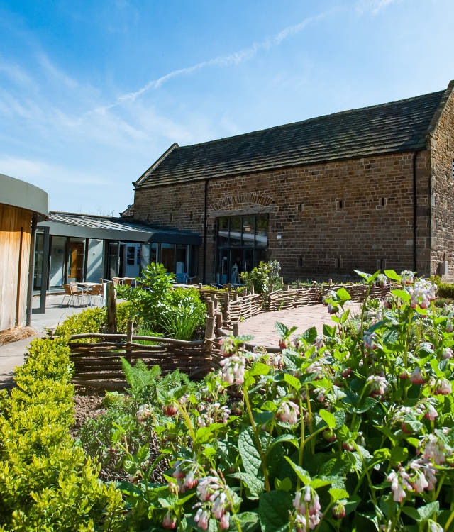 dronfield hall barn