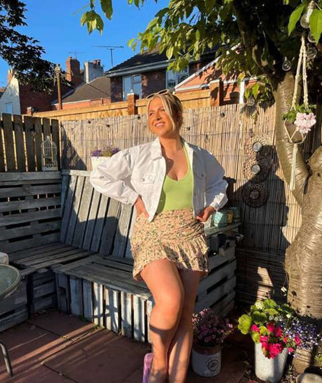 Meet Lauren Cosier, Vicar Lane’s Very Own ‘#NewLooker’ Influencer(@newlook_lauren.c)
