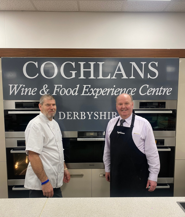 Coghlans Peak Village
