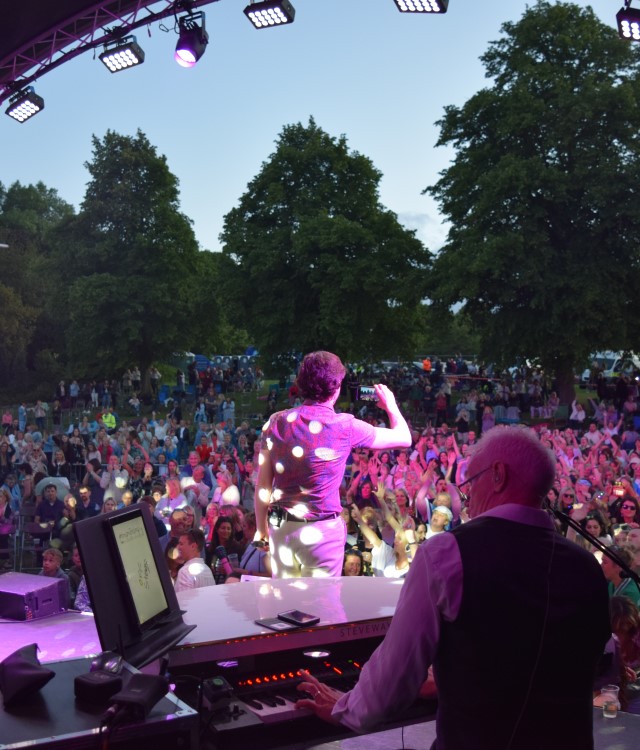 Derbyshire Cricket club queens park concert 640