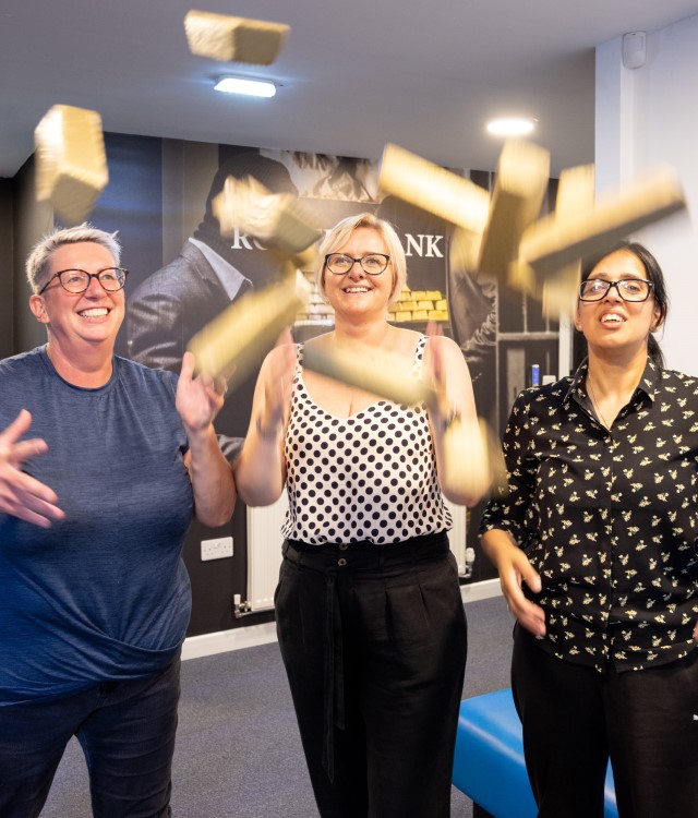 escape rooms rob the bank